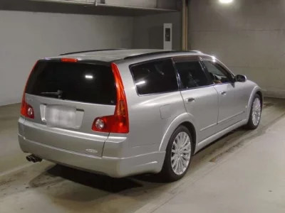 Nissan STAGEA
