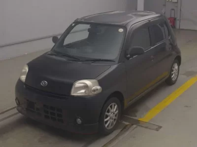 Daihatsu Esse