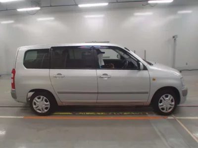 Toyota SUCCEED