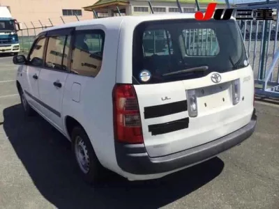 Toyota SUCCEED