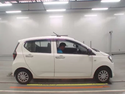 Daihatsu MIRA E S