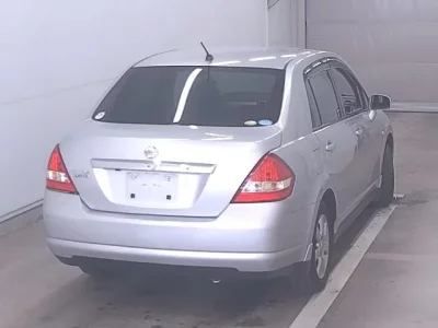 Nissan TIIDA LATIO