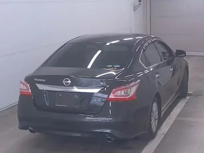 Nissan TEANA