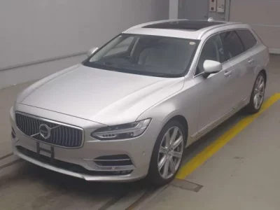 Volvo V90