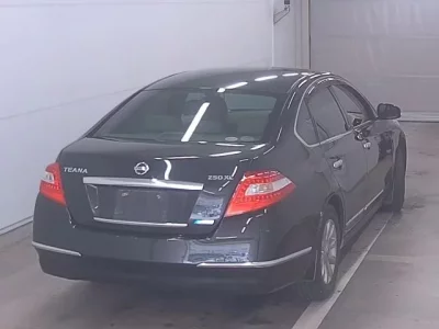 Nissan TEANA