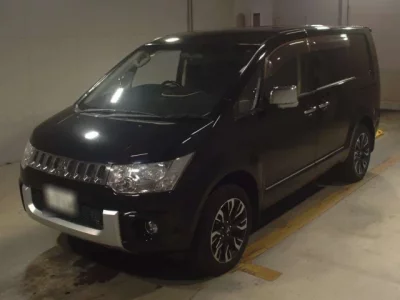 Mitsubishi DELICA D5