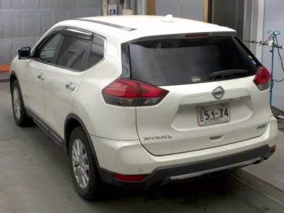 Nissan X-TRAIL