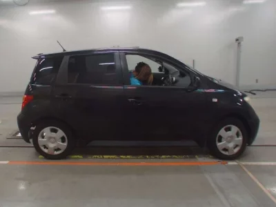Toyota IST