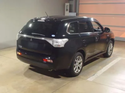 Mitsubishi OUTLANDER PHEV