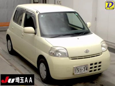 Daihatsu Esse