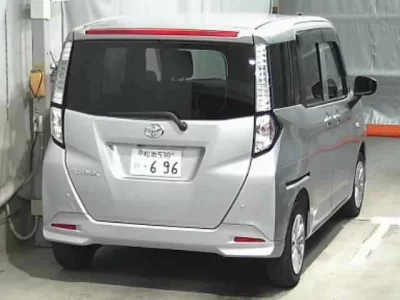 Toyota TANK