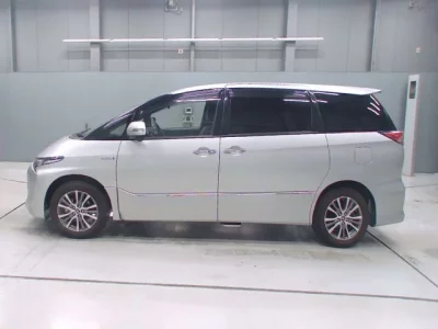 Toyota ESTIMA HYBRID