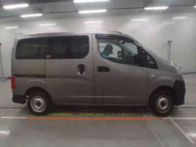 Nissan NV200