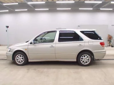 Toyota VISTA ARDEO