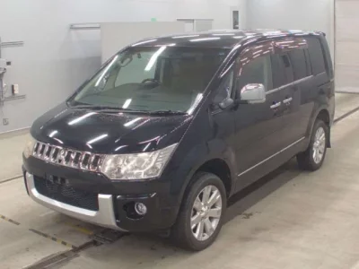 Mitsubishi DELICA D5