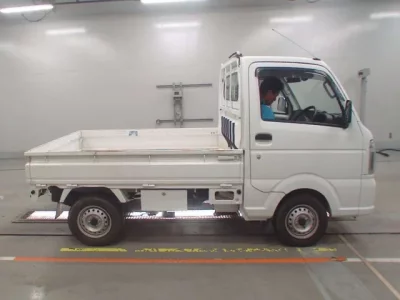Nissan CLIPPER TRUCK