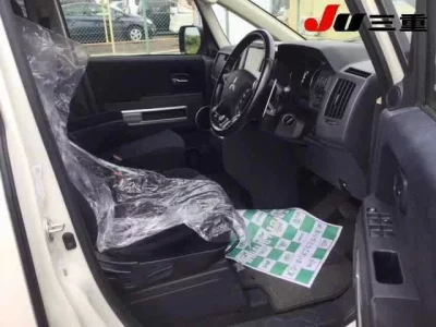 Mitsubishi DELICA D5