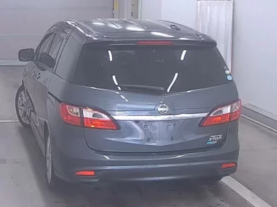Nissan LAFESTA