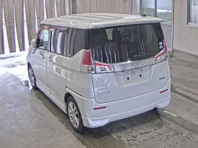 Mitsubishi DELICA D2