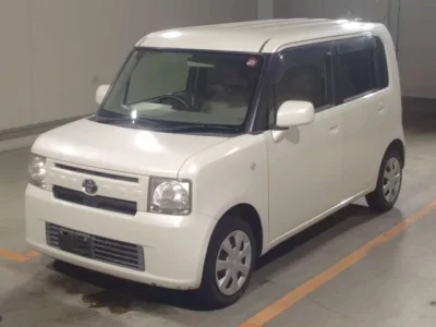 Toyota PIXIS SPACE