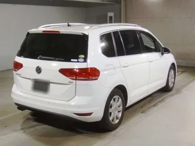 Volkswagen GOLF TOURAN