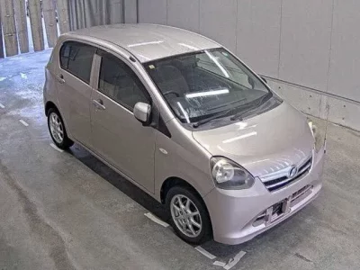 Daihatsu MIRA E S