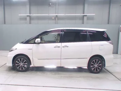 Toyota ESTIMA HYBRID