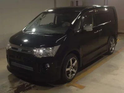 Mitsubishi DELICA D5