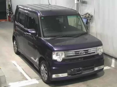 Toyota PIXIS SPACE