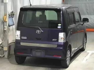 Toyota PIXIS SPACE