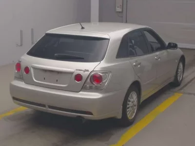 Toyota ALTEZZA WAGON