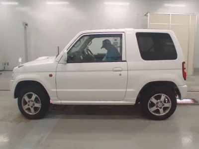 Nissan KIX