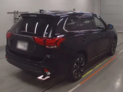 Mitsubishi OUTLANDER PHEV