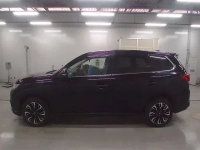 Mitsubishi OUTLANDER PHEV