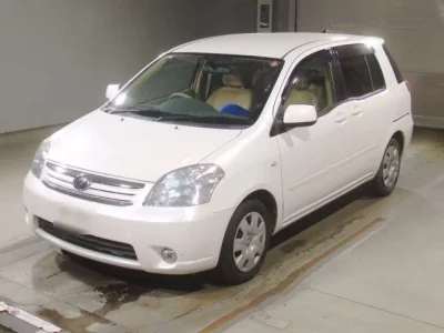 Toyota RAUM