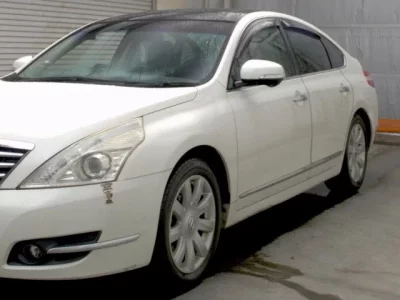 Nissan TEANA