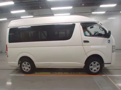 Toyota REGIUS ACE VAN