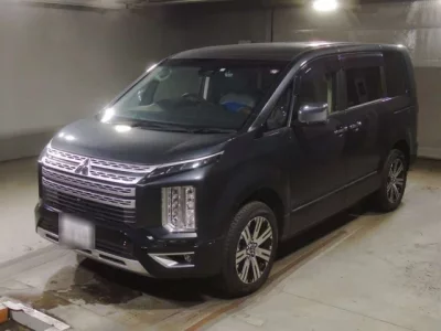 Mitsubishi DELICA D5