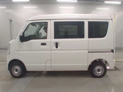 Nissan CLIPPER VAN