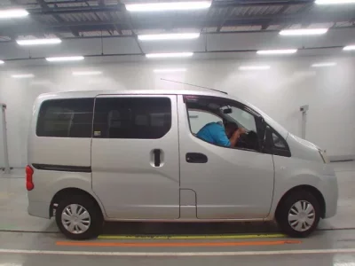 Nissan NV200