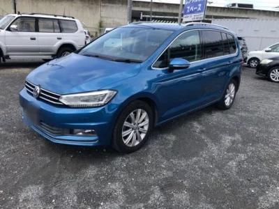 Volkswagen GOLF TOURAN