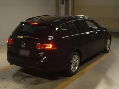 Volkswagen GOLF VARIANT