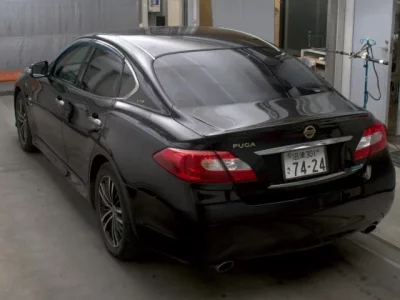 Nissan FUGA