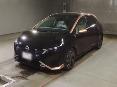 Nissan AURA