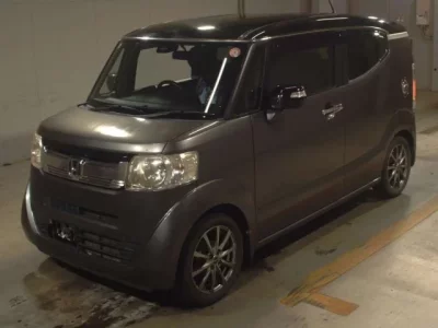 Honda N BOX SLASH