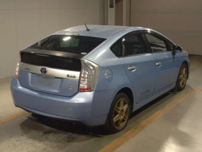 Toyota PRIUS PHV