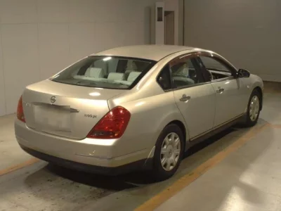 Nissan TEANA
