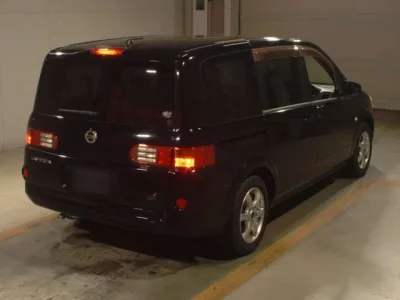 Nissan LAFESTA