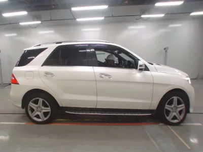 Mercedes-Benz ML CLASS
