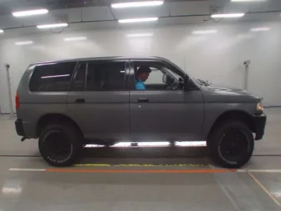Mitsubishi CHALLENGER